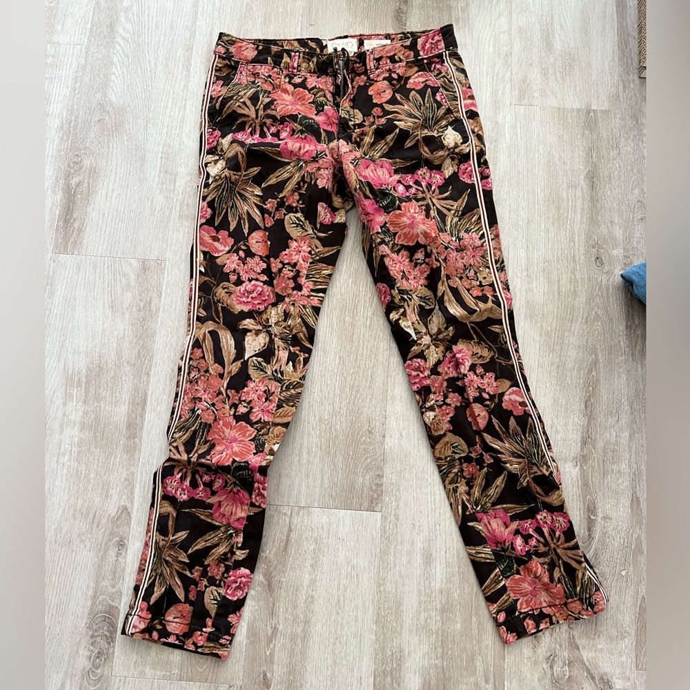 Straight leg floral pant